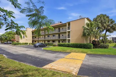 7900 NW 50th Street 204, Lauderhill, FL 33351 #204 Lauderhill FL