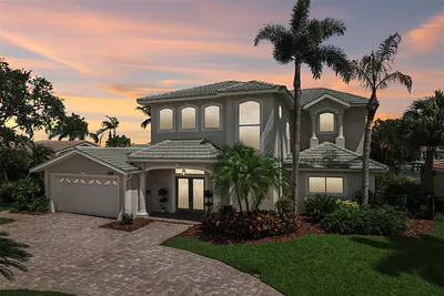 2032 MASSACHUSETTS AVENUE NE St Petersburg FL