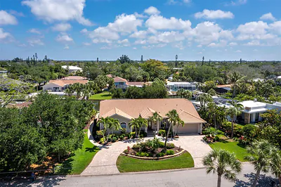 819 PARADISE WAY Sarasota FL