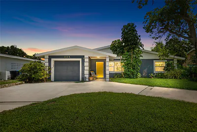 1124 40TH AVENUE NE St Petersburg FL