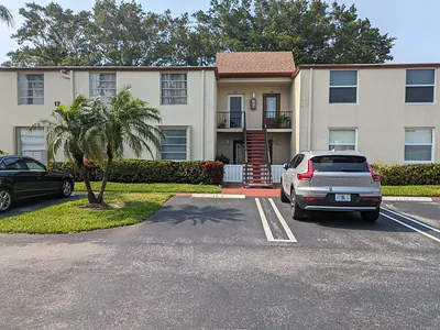 17 Willowbrook Lane 106, Delray Beach, FL 33446 #106 Delray Beach FL