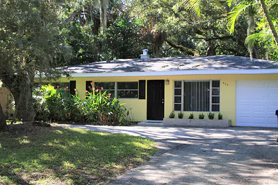 635 18th Place, Vero Beach, FL 32960 Vero Beach FL