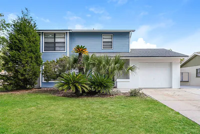 8229 MALVERN CIRCLE Tampa FL