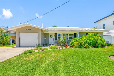 5000 VENETIAN BOULEVARD NE St Petersburg FL
