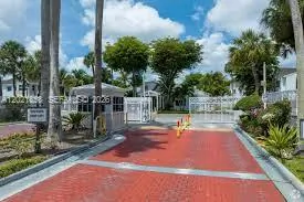 17425 NW 67th Pl D-13 #D-13 Hialeah FL