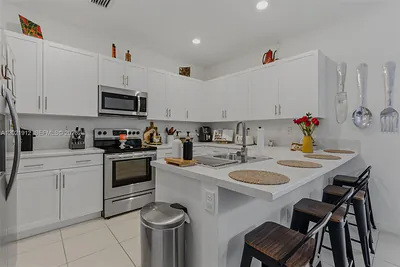 10009 SW 228th Ter . #. Miami FL