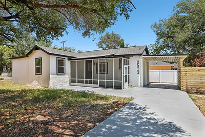 8523 N EDISON AVENUE Tampa FL