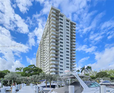 3200 N Port Royale Dr N 2103 #2103 Fort Lauderdale FL
