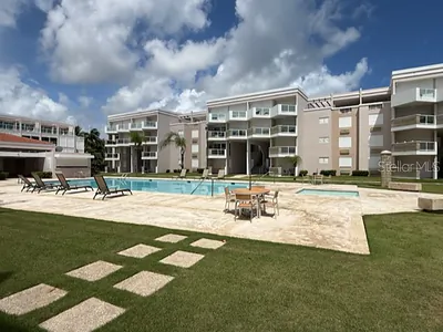 Cond. Bosque del Mar EDIFICIO A H-302 #H-302 Rio Grande PR