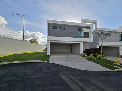 PR 177 AVE LOMAS VERDES THE VILLAS AT RIO / BO JUAN SANCHEZ 79 #79 Bayamon PR