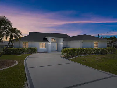 1902 SE Gaskins Circle, Port St. Lucie, FL 34952 Port St Lucie FL