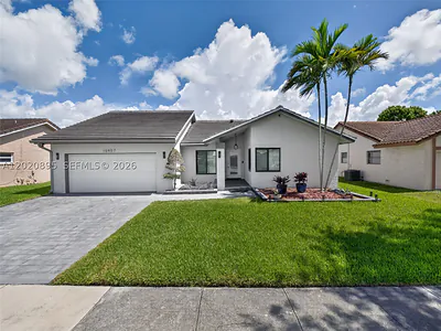 10407 NW 5th St Plantation FL