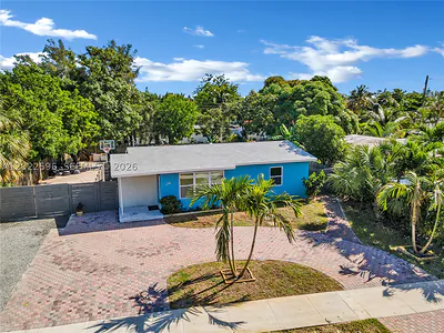 4740 NE 2nd Ter Deerfield Beach FL