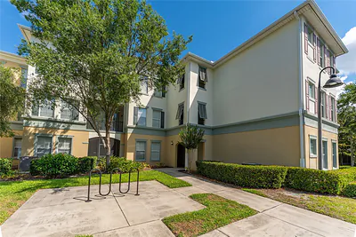 8180 BOAT HOOK LOOP 109 #109 Windermere FL