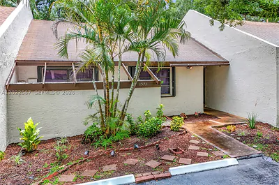 1571 NW 96th Way Pembroke Pines FL