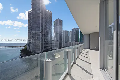 300 Biscayne Blvd Way 1102 #1102 Miami FL