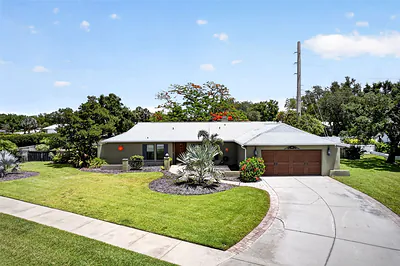 3695 COUNTRY PLACE BOULEVARD Sarasota FL