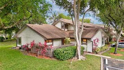 9367 SW 1st St 808 #808 Plantation FL
