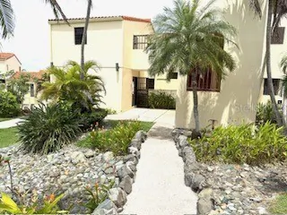 100 CANDELERO DRIVE MONTESOL 2075 #2075 Humacao PR