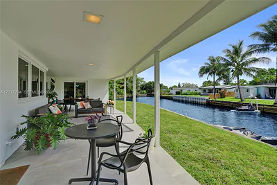 1821 NW 33rd Ct Oakland Park FL