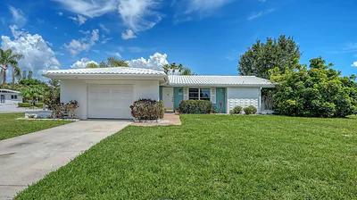 2822 SAFE HARBOR CIRCLE Sarasota FL