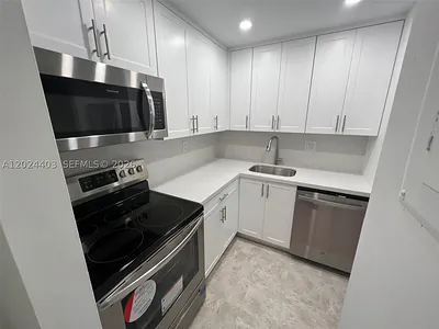 10415 N Kendall Dr B113 #B113 Miami FL