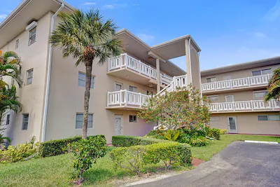 2640 S Garden Dr Drive S 301, Lake Worth, FL 33461 #301 Lake Worth FL