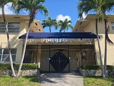 2121 NE 168th St 06 #06 North Miami Beach FL