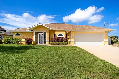 176 MARK TWAIN LANE Rotonda West FL