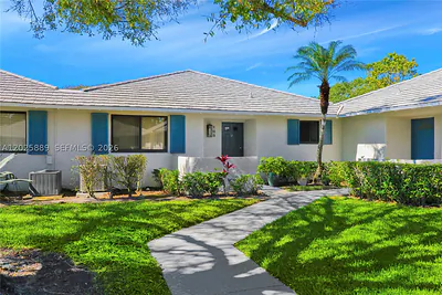 105 Club Drive 105, Palm Beach Gardens, FL 33418 #105 Palm Beach Gardens FL