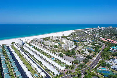 5830 MIDNIGHT PASS ROAD 32 #32 Sarasota FL