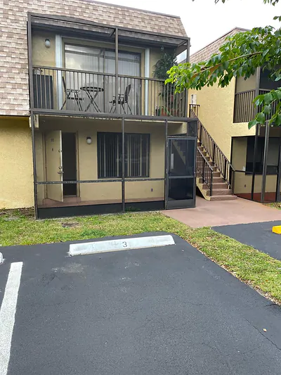 1245 S Flagler Avenue S 303, Pompano Beach, FL 33060 #303 Pompano Beach FL