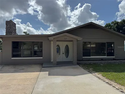 107 N GALENA AVENUE Minneola FL