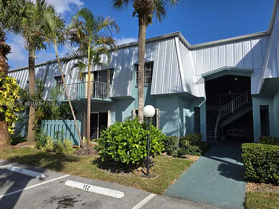 950 S Kanner Hwy B-4 #B-4 Stuart FL