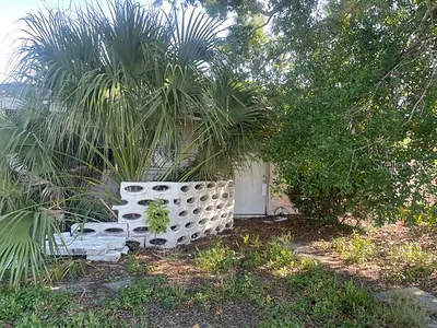 547 75TH AVENUE N St Petersburg FL