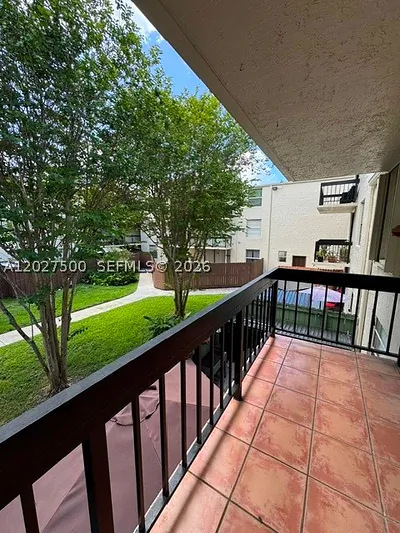 8309 SW 142nd Ave G203 #G203 Miami FL