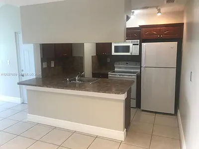 6740 NW 175th Lane L20, Hialeah, FL 33015 #L20 Hialeah FL