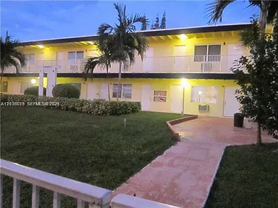 16851 NE 21st Avenue 7, North Miami Beach, FL 33162 #7 North Miami Beach FL