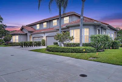 32 Monterey Pointe Drive Palm Beach Gardens FL