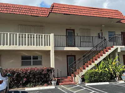 21 Abbey Lane 107, Delray Beach, FL 33446 #107 Delray Beach FL