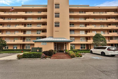 4570 PINEBROOK CIRCLE CIRCLE 404 #404 Bradenton FL