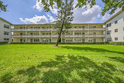 1043 Cornwall C Boca Raton FL
