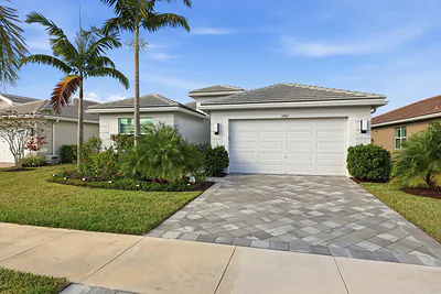 11902 SW Coral Cove Parkway Port St Lucie FL