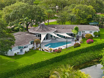 13300 SW 69th Ave Pinecrest FL
