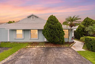 970 SW 111th Way, Davie, FL 33324 Davie FL