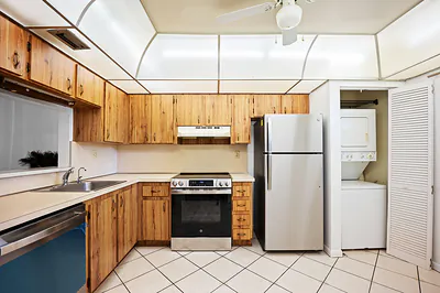 900 Colony Point Circle 121 #121 Pembroke Pines FL