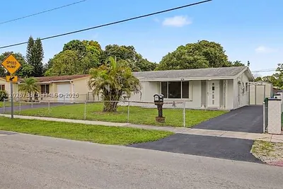 2000 N 58th Ave Hollywood FL