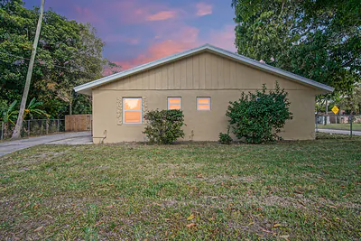 1002 Avenue E Fort Pierce FL