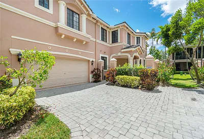 2692 Center Ct Drive 2-32 #2-32 Weston FL
