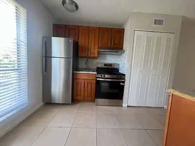 559 NE 48th Street 303, Boca Raton, FL 33431 #303 Boca Raton FL
